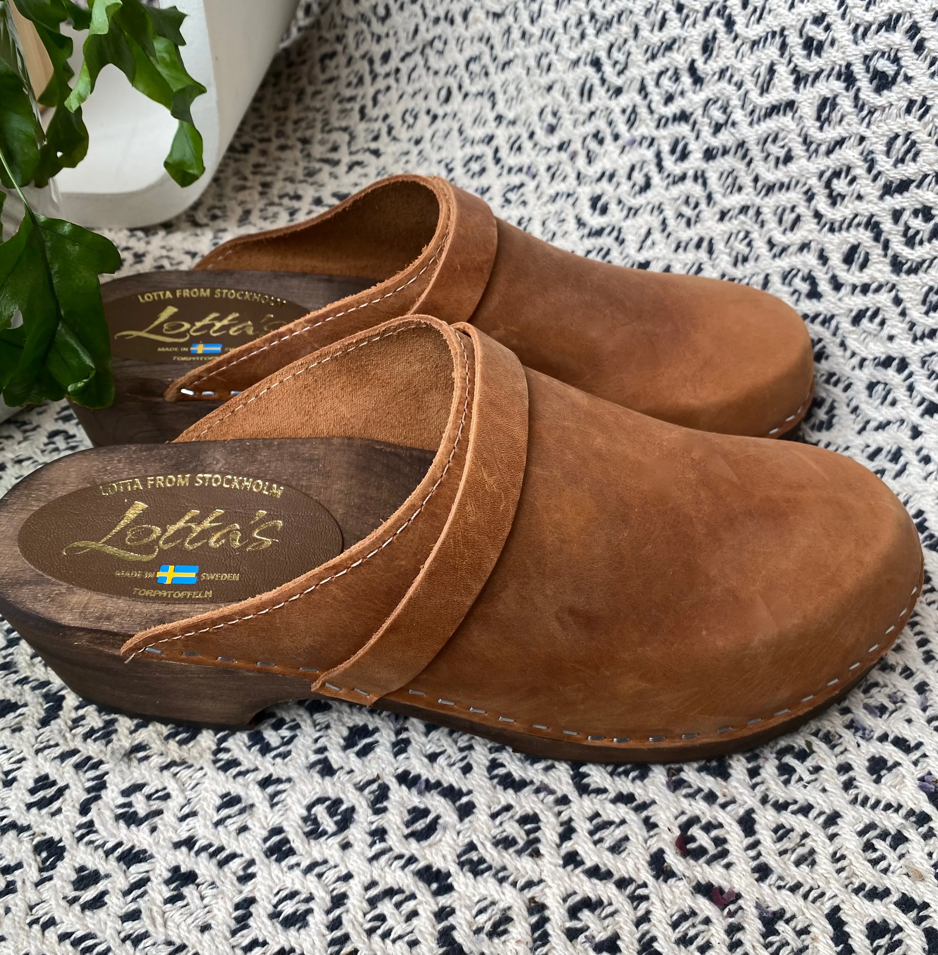 Classic Brown Oiled Nubuck Clogs on Brown Base