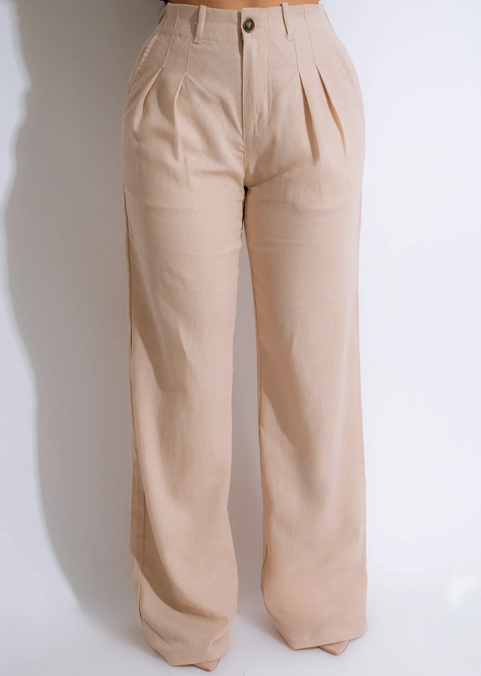 Decision To Leave Linen Pant Beige