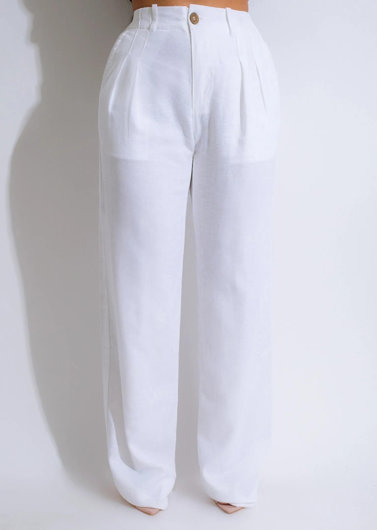 Decision To Leave Linen Pant White